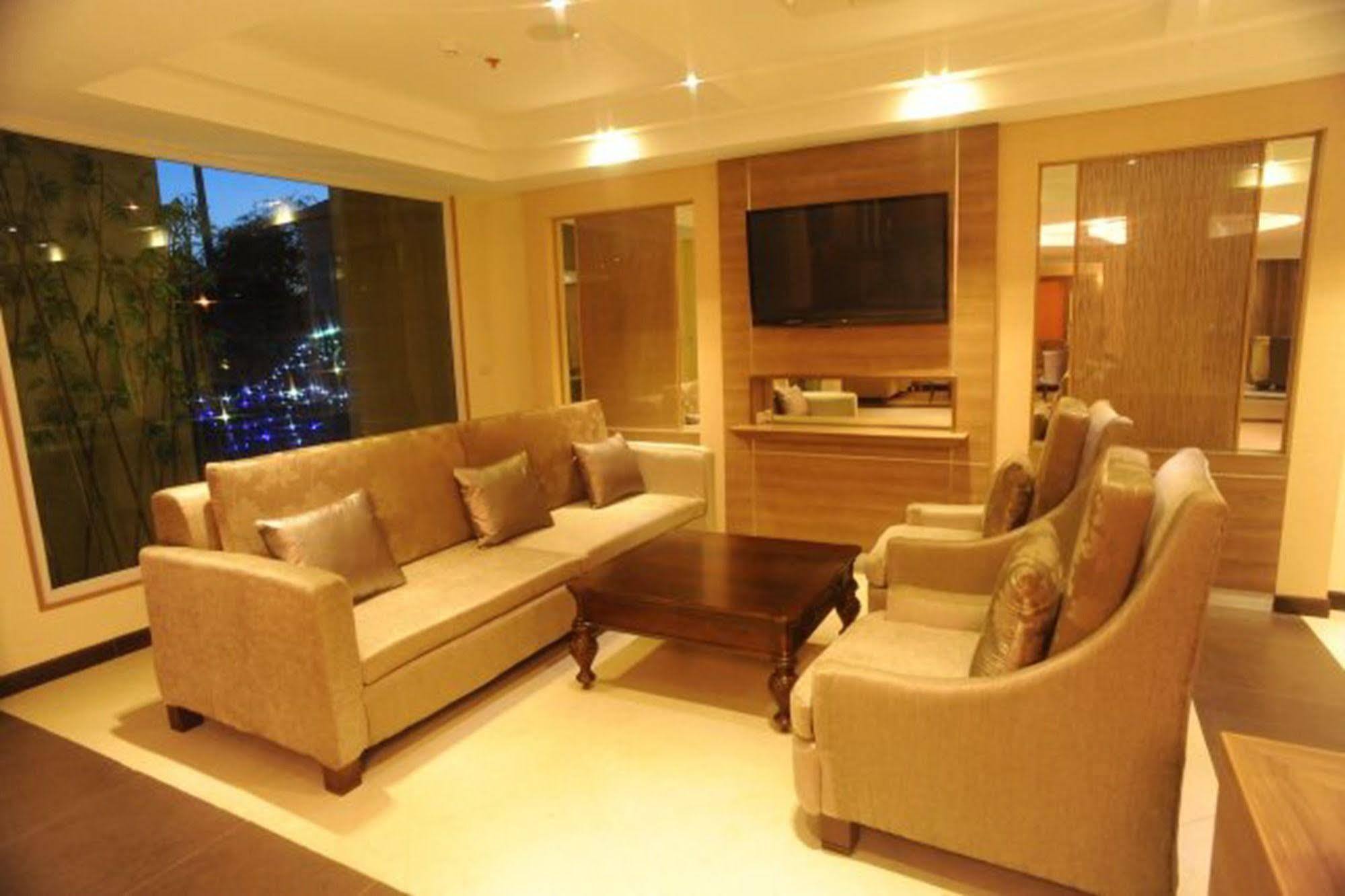 Kitlada Hotel Udonthani Eksteriør bilde
